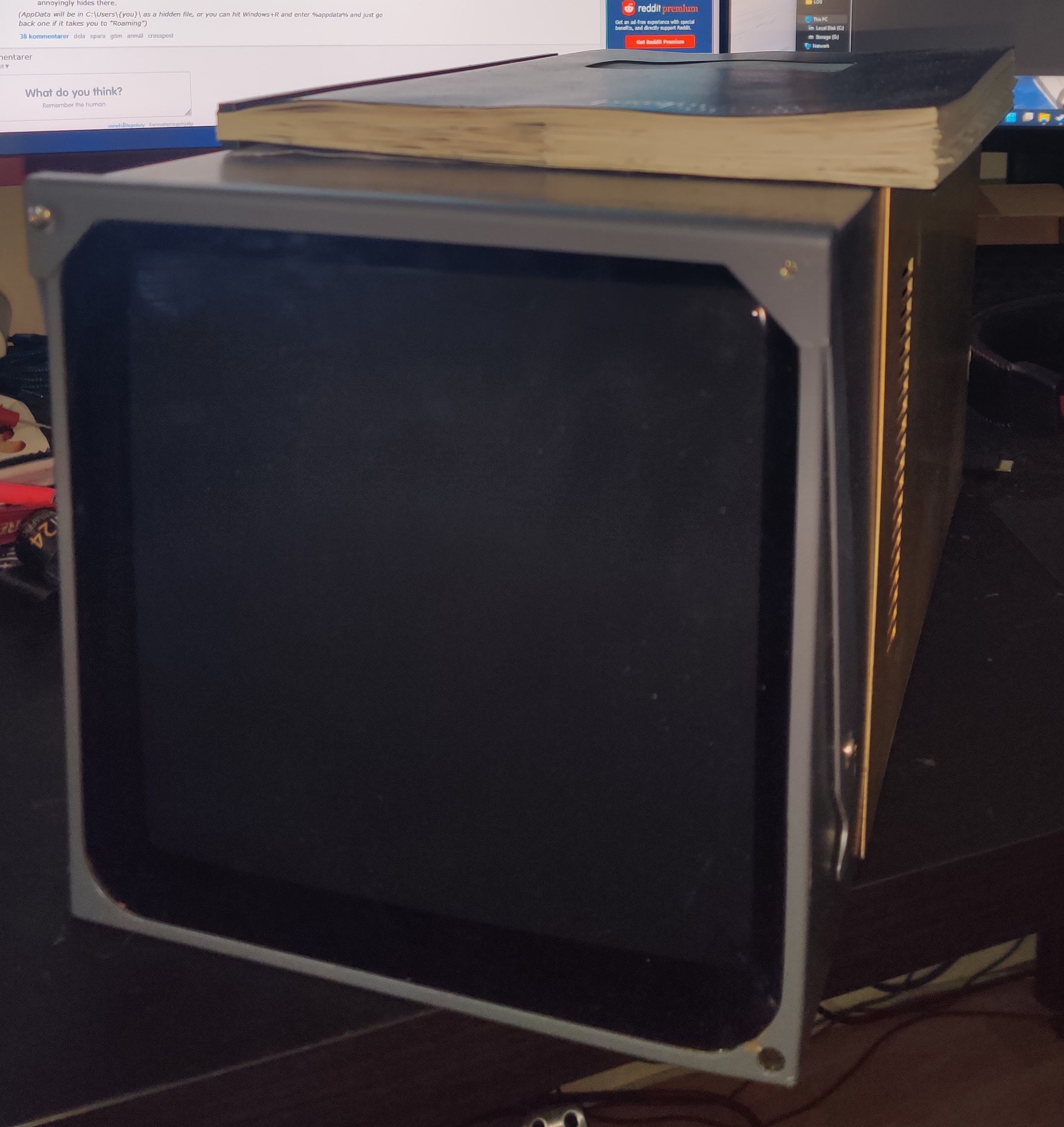Display unit front view